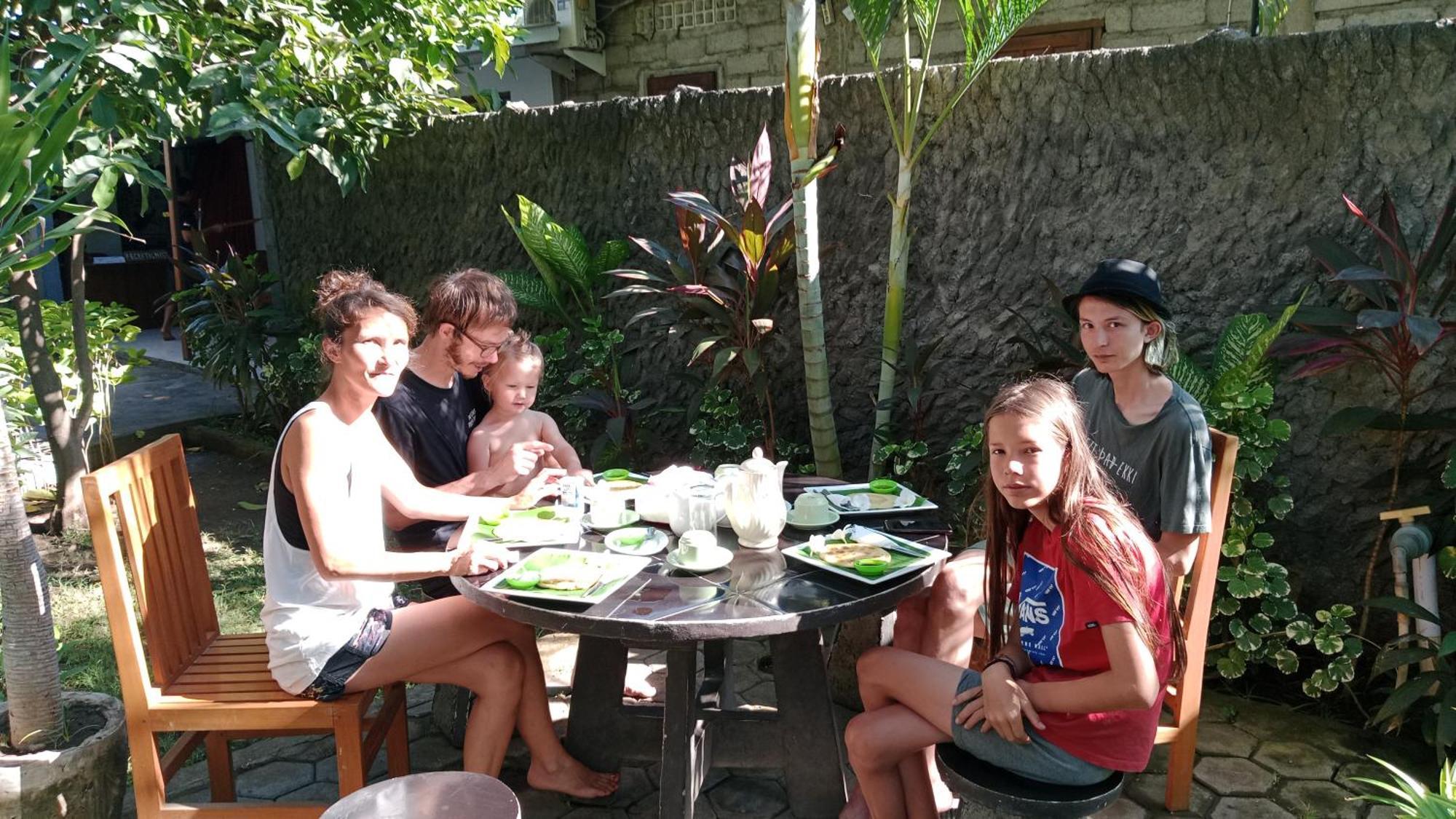 Van Santri Homestay Pemuteran Ngoại thất bức ảnh
